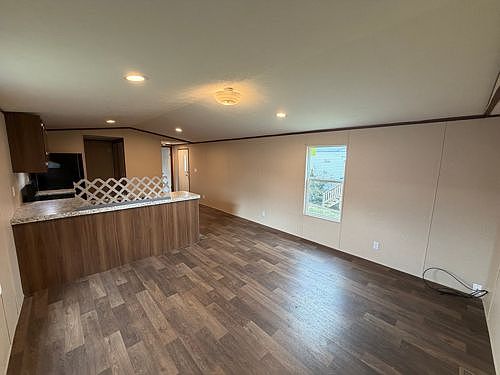 2nd image of 859 Scooter Ave