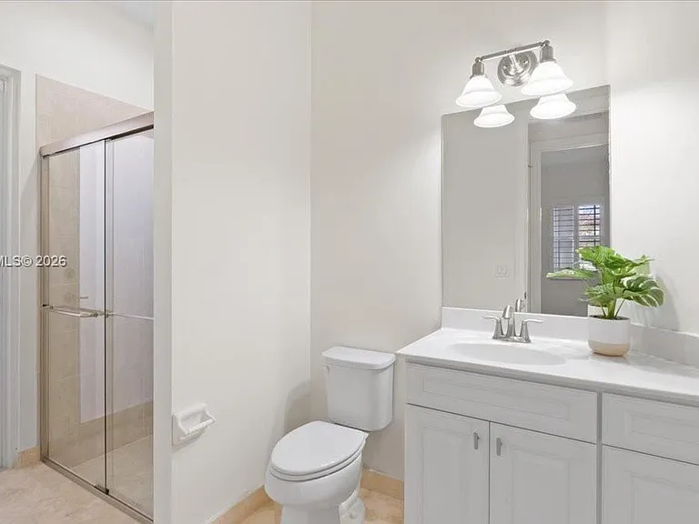 8610 Lakeside Bnd — Photo 33
