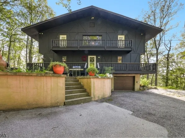 34 Toboggan Trl, Vernon Twp., NJ 07461