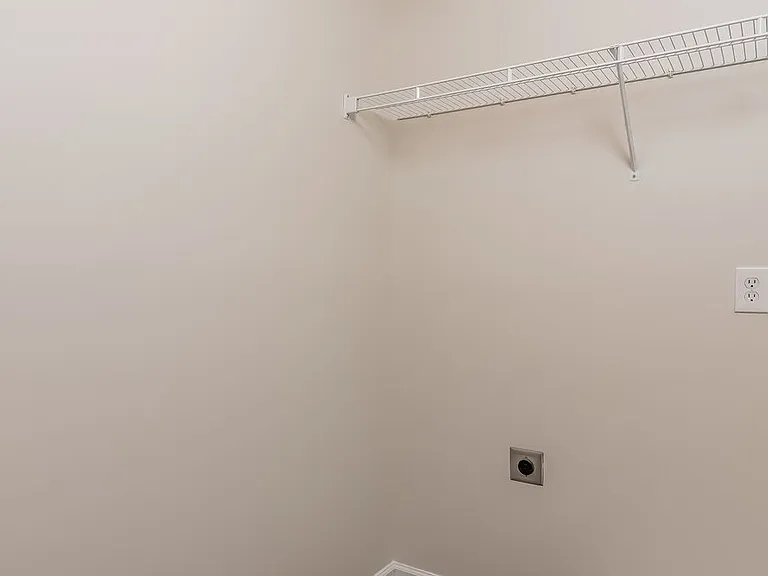 1864 Devon Dr — Photo 14