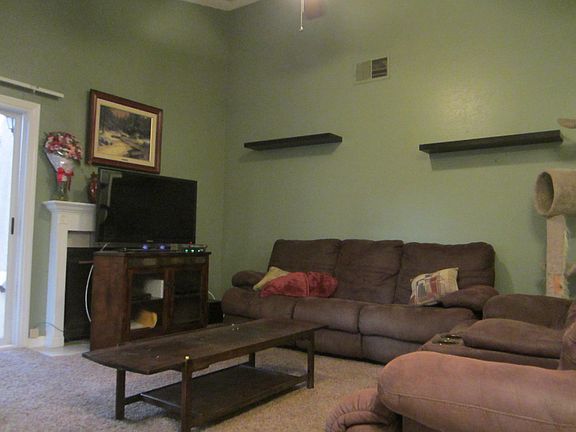 2nd image of 4732 Monument Dr