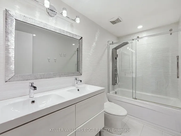 1270 Gainsborough Dr #5 — Photo 21
