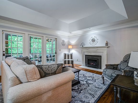 Living Rm opens to porch
