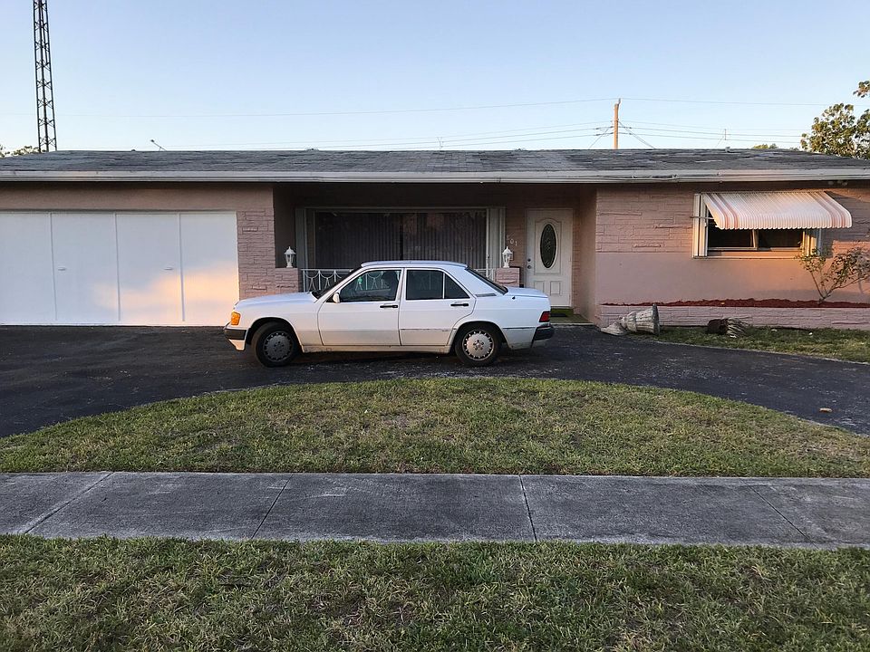 1st image of 801 S Highland Dr