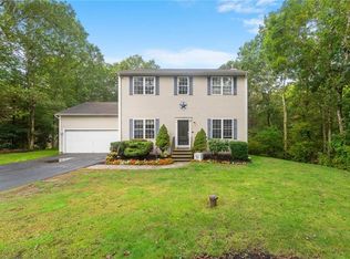 38 Audubon Ln, Hope, RI 02831