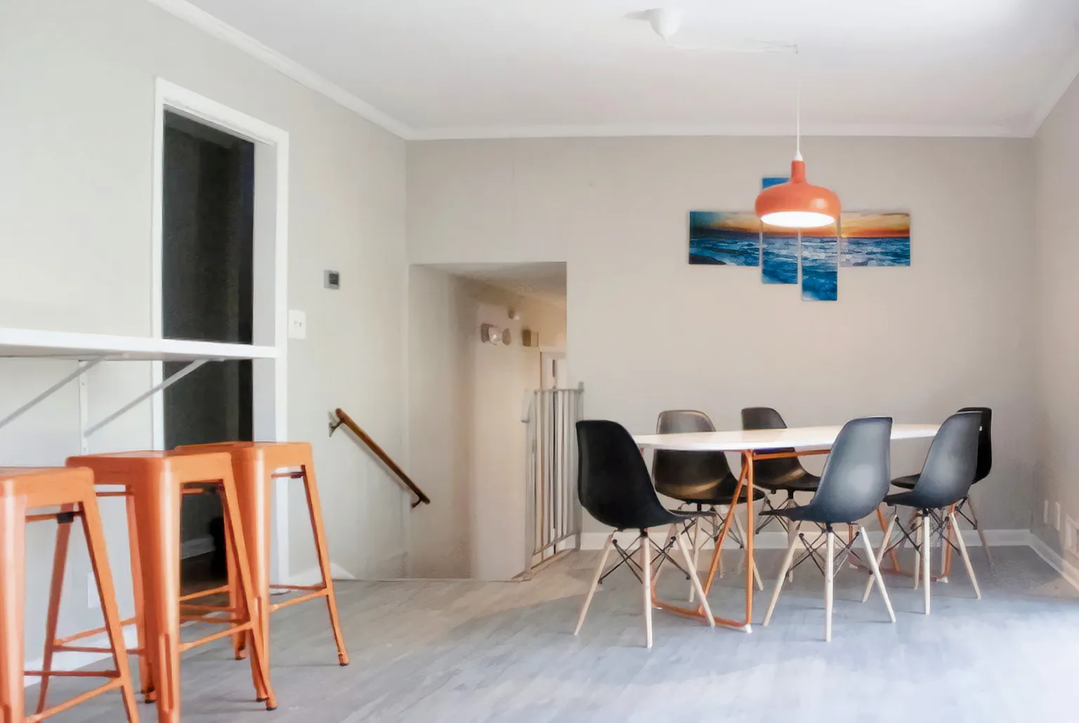 4 bed, 3.0 bath, 2500 sqft, $685 — Photo 2
