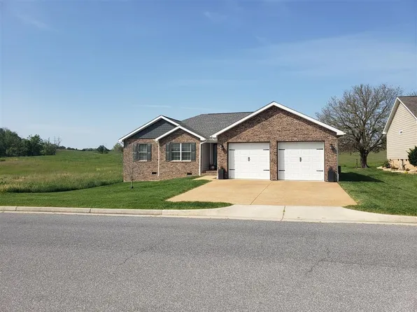 143 Briar Creek Cir, Weyers Cave, VA 24486