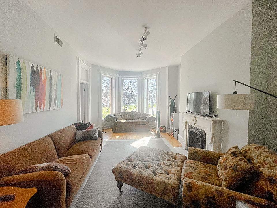 1st image of 1431 N Wicker Park Ave #14332