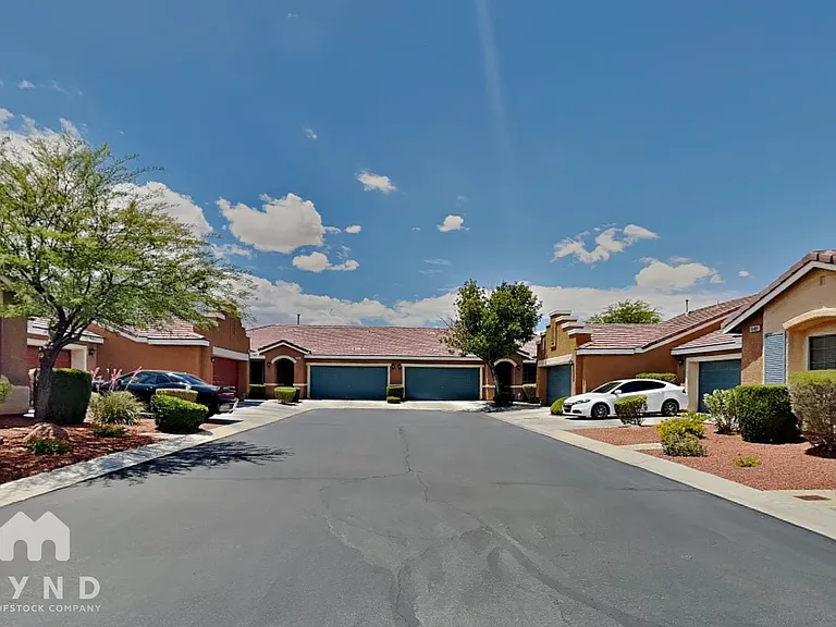 10429 Aloe Cactus St — Photo 15