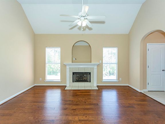 5th image of 5401 Magnolia Trl