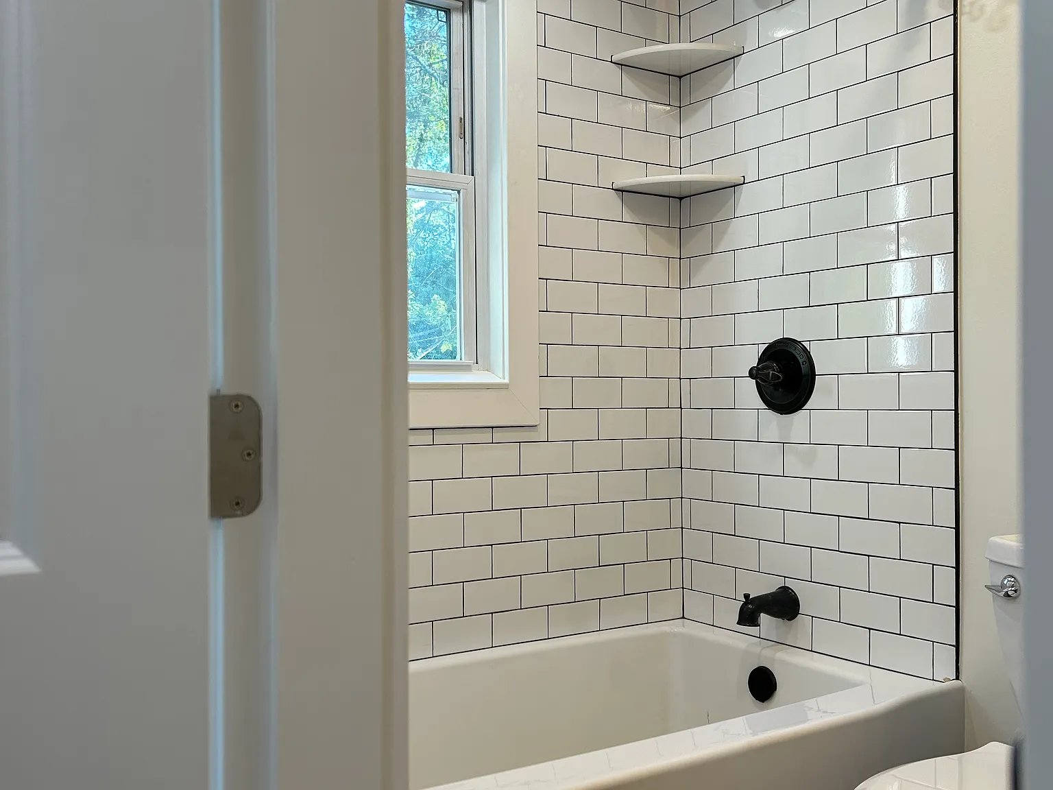 2 bed, $2,400 — Photo 4