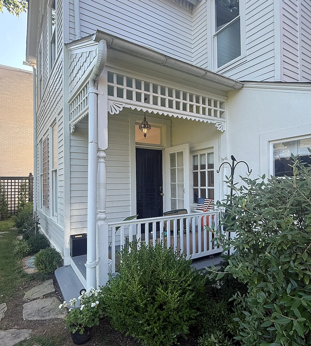2 bed, 2.5 bath, 1500 sqft, $4,200 — Photo 2