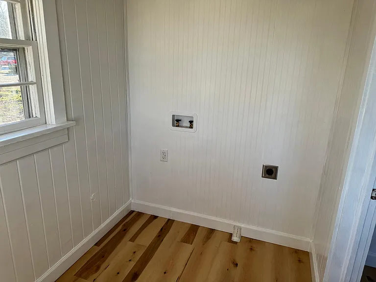 1403 Woodville Rd — Photo 22