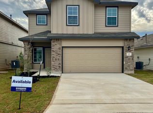 133 Chipping Aly, Floresville, TX 78114