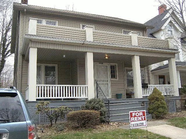 2288 Grandview Ave #3