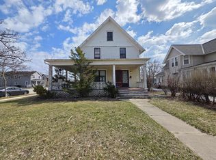 127 Walnut St, Oconomowoc, WI 53066