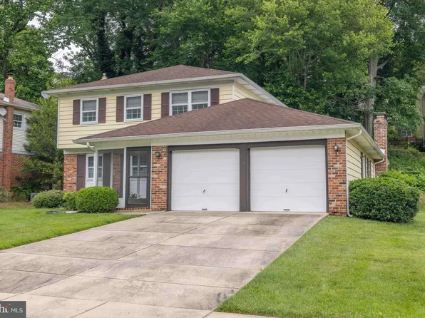 18 Duvall Ct, Wilmington, DE 19808