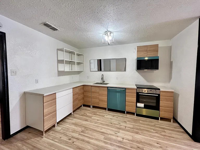 6030 Bluebell Cir — Photo 7