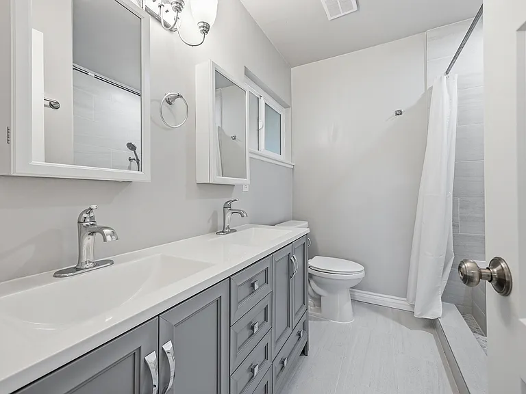 225 N Orchard Ave — Photo 12