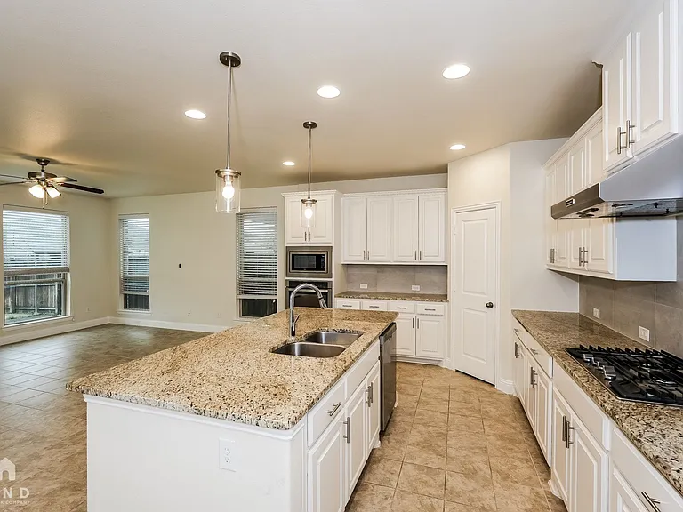 3416 Damsel Sauvage Ln — Photo 15