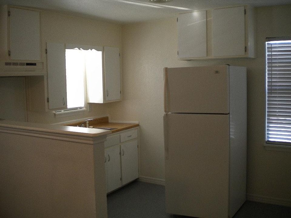 2nd image of 205 Dewald St #Ab