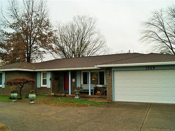 3rd image of 1529 Robin Hood Dr