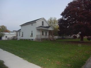 206 S State St, Atkinson, IL 61235
