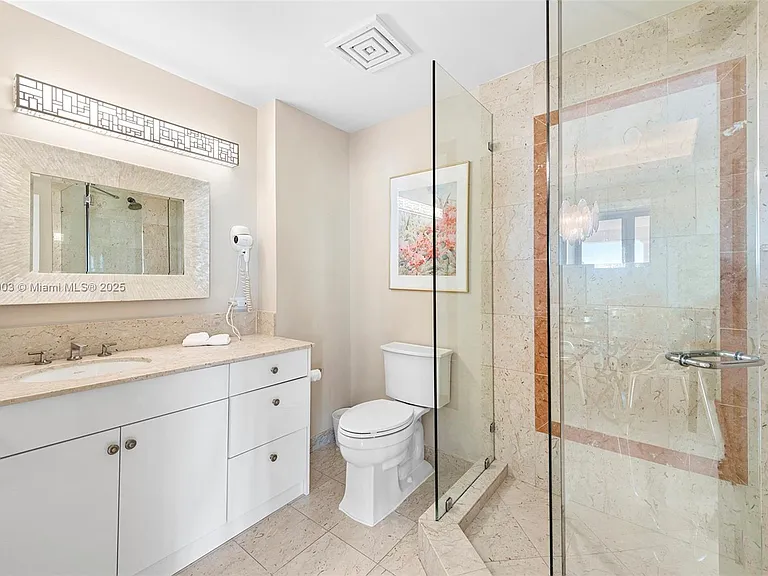 19253 Fisher Island Dr #19253 — Photo 27