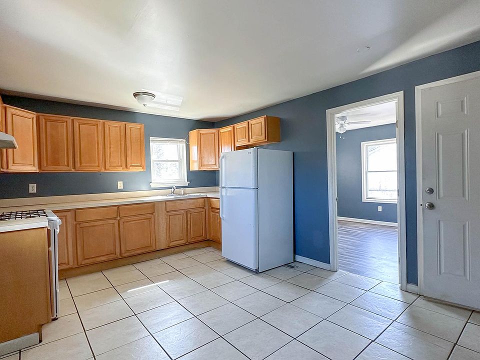 416 Garrison Ave Millville, NJ, 08332 Apartments for Rent Zillow