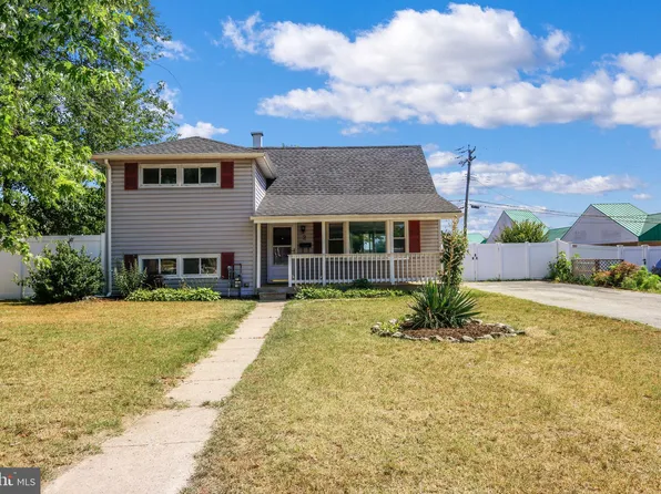 2 Appian Way, Pasadena, MD 21122