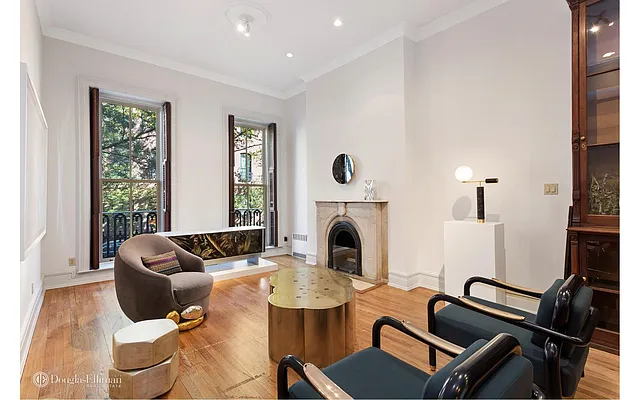 Rented by Douglas Elliman | media 31