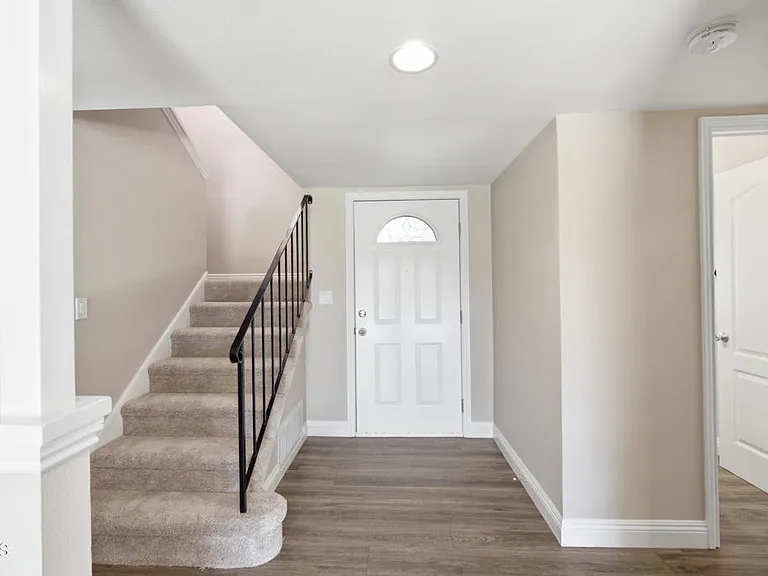 1286 Fuller Ave — Photo 3