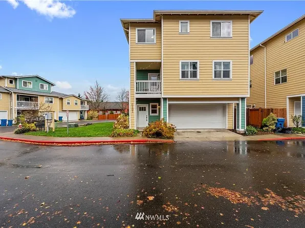 1017 W Main St APT C101, Monroe, WA 98272