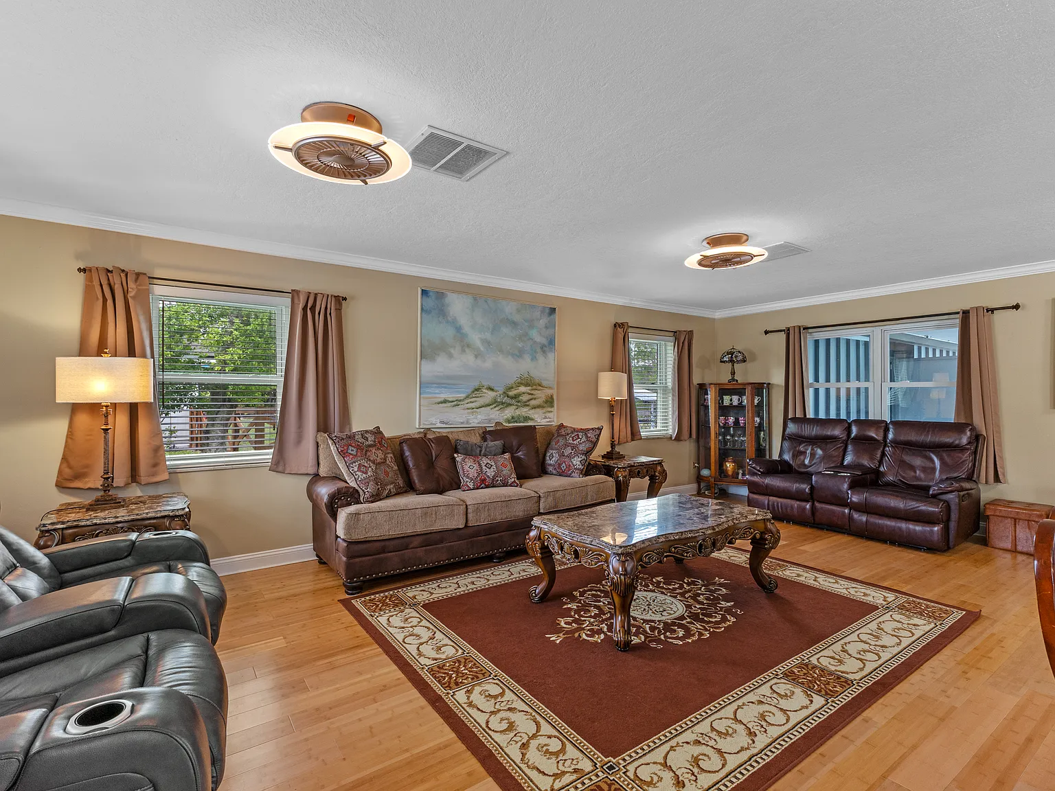 2622 Hibiscus Ct — Photo 3