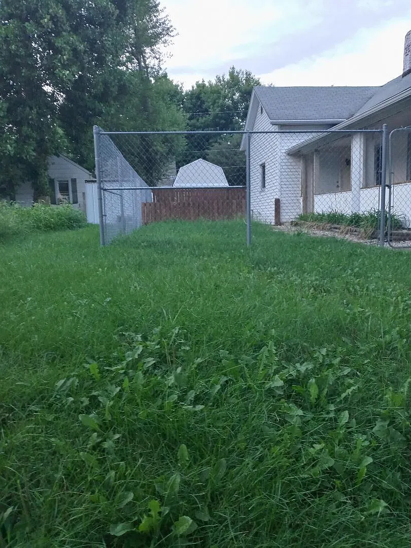 3 bed, 1200 sqft, $1,500 — Photo 1