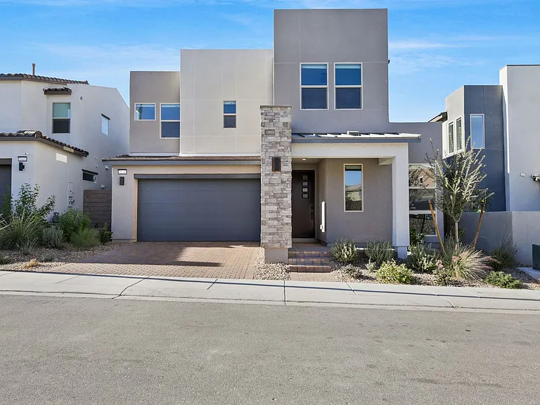 2611 Chance Canyon St — Photo 1