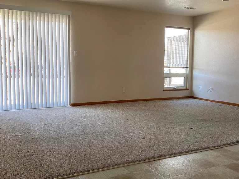 1736 Fetterman Dr #4 — Photo 3