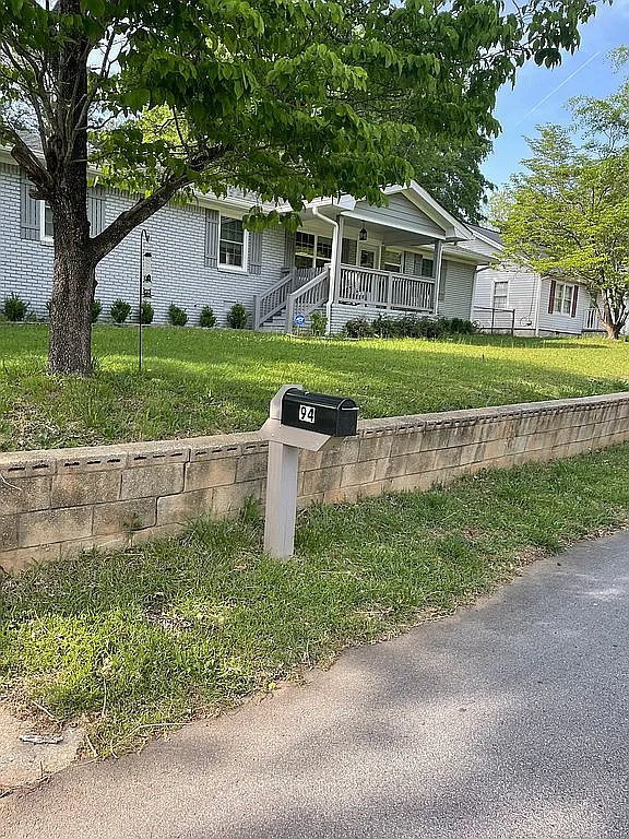 94 Poplar St photo 1
