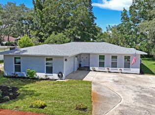 1131 Lancer Ln, Tarpon Springs, FL 34689