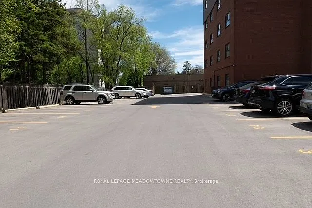 1017 Seneca Ave #508 — Photo 31