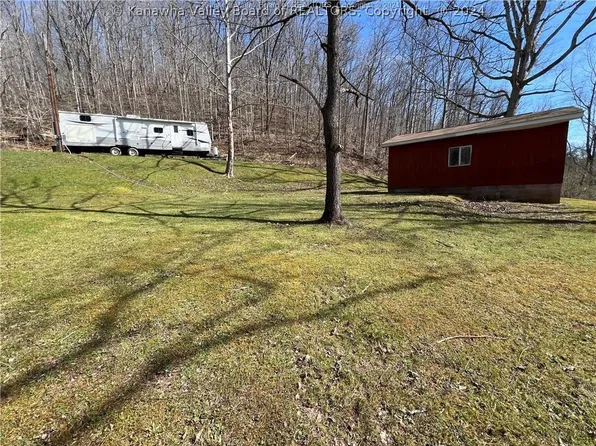 1121 Vandale Frk, Spencer, WV 25276