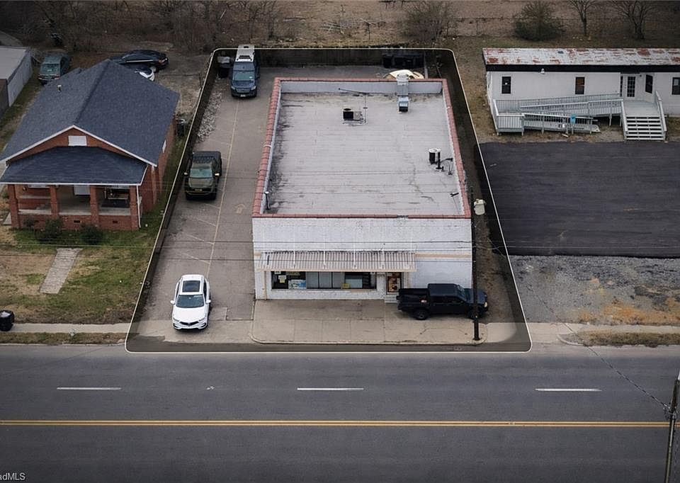 1st image of 945 E Webb Ave