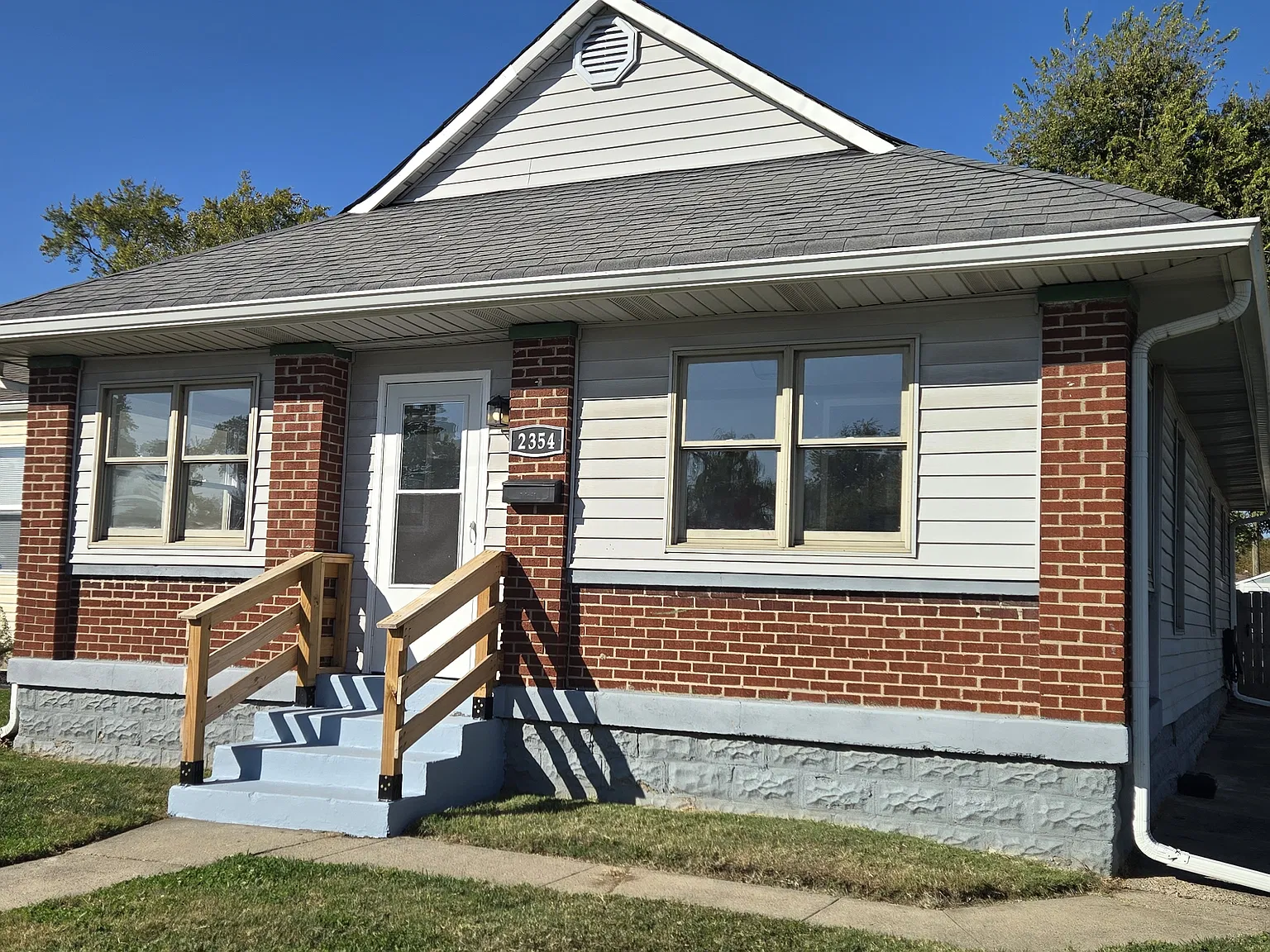 3 bed, 1066 sqft, $1,300 — Photo 2