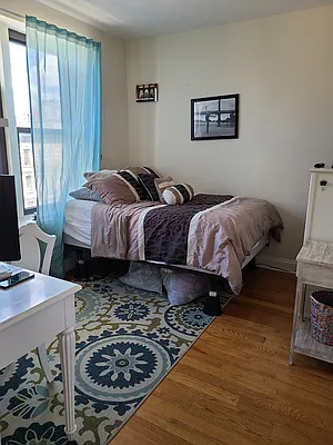 Rented by Keller Williams NYC | media 18