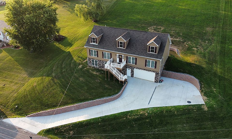 1st image of 89 Hawks Nest Ln