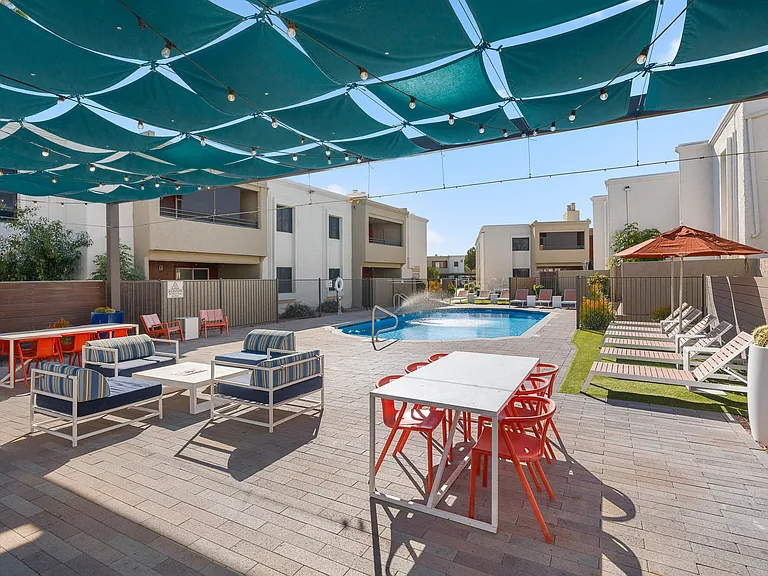 The Cortesian Apartments — Photo 22