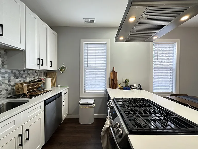 1721 N Mozart St #2 — Photo 2
