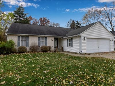82 Grasspointe Dr, Amherst, NY, 14228
