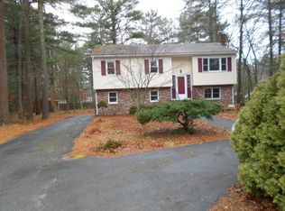 24 Windsor Dr, Wareham, MA 02571