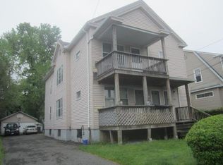 259-261 Linnmoore St, Hartford, CT 06106